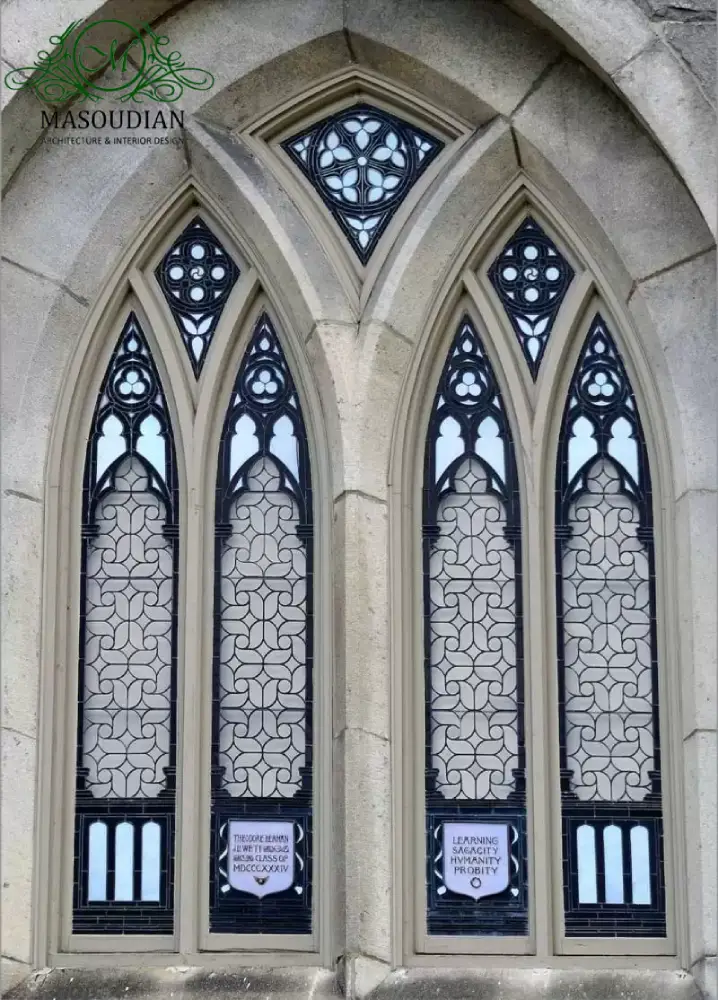 پنجره های کلاسیک کلیسا